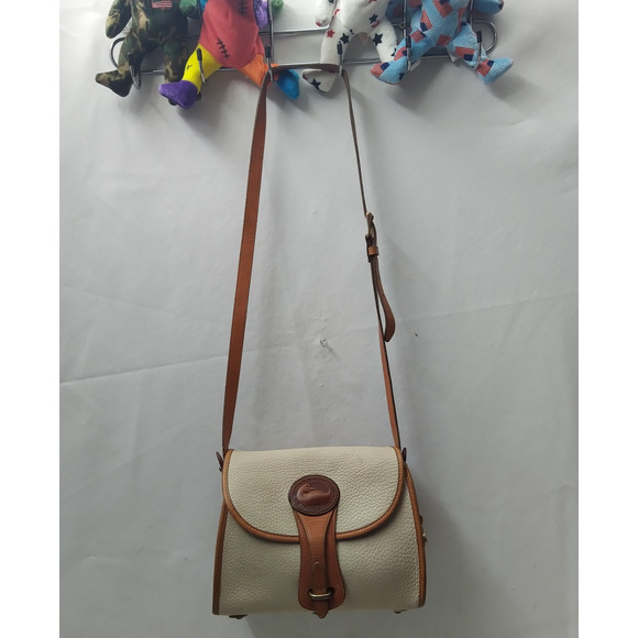 Dooney & Bourke Ivory Leather Flap Closure Crossbody Bag - VTG -Made in USA - Picture 7 of 16